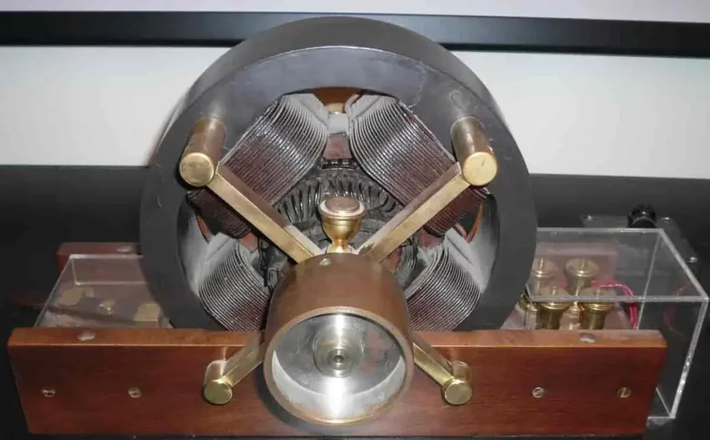 Teslin generator naizmjenične električne energije