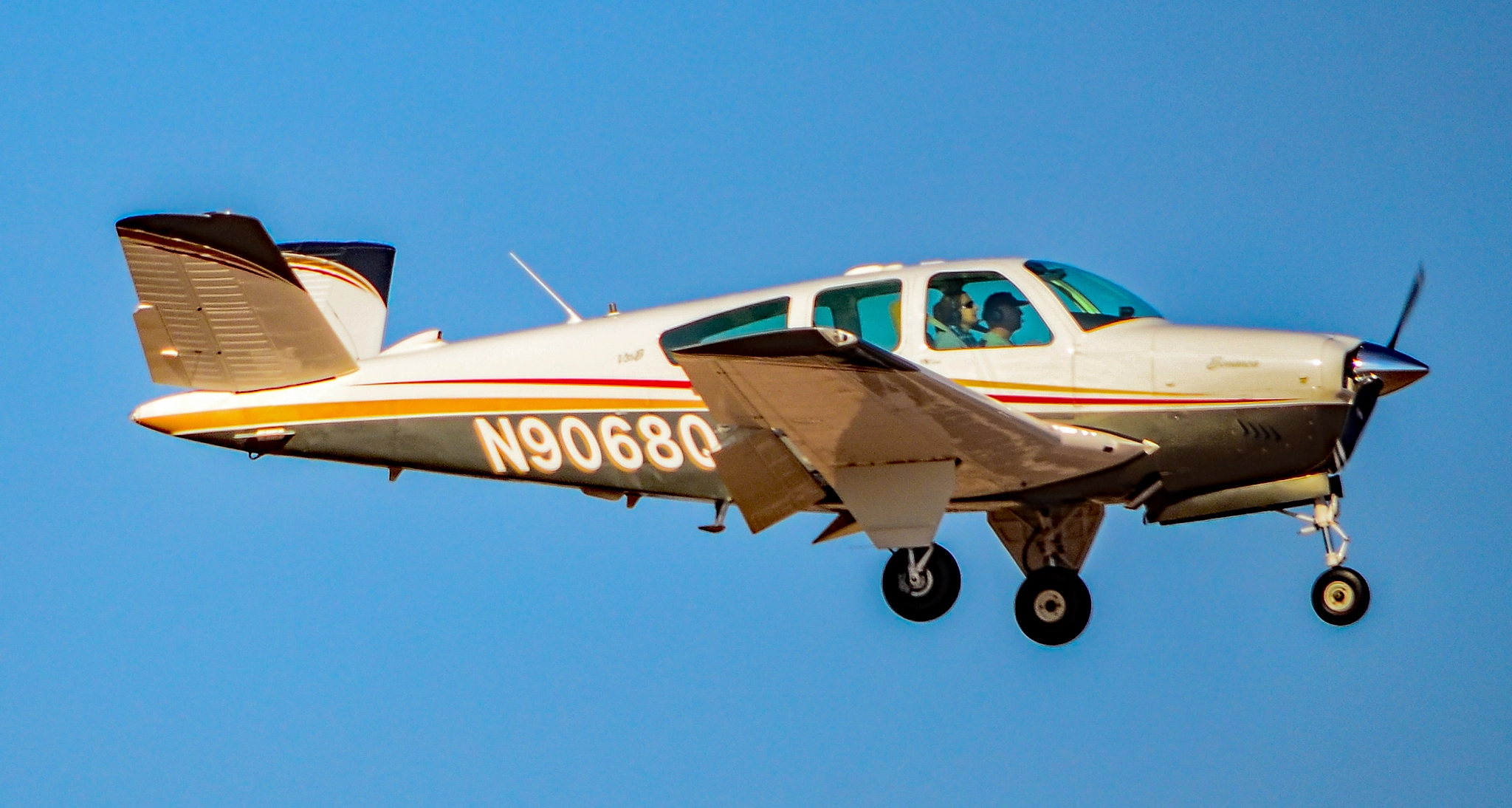 Avion Beechcraft Bonanza